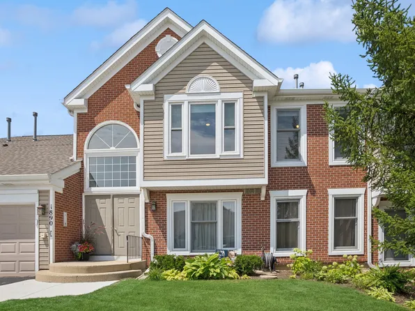 1890 Fox Run Dr Unit D, Elk Grove Village, IL 60007