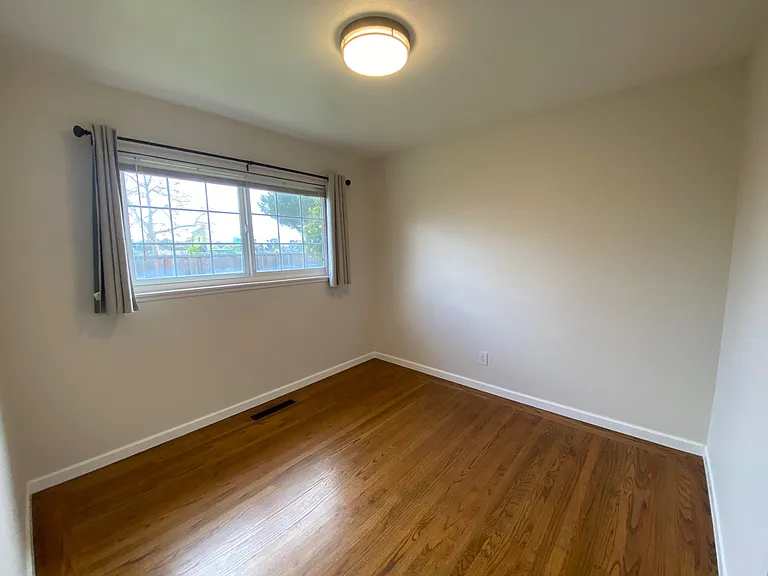 1874 Bandoni Ave — Photo 13