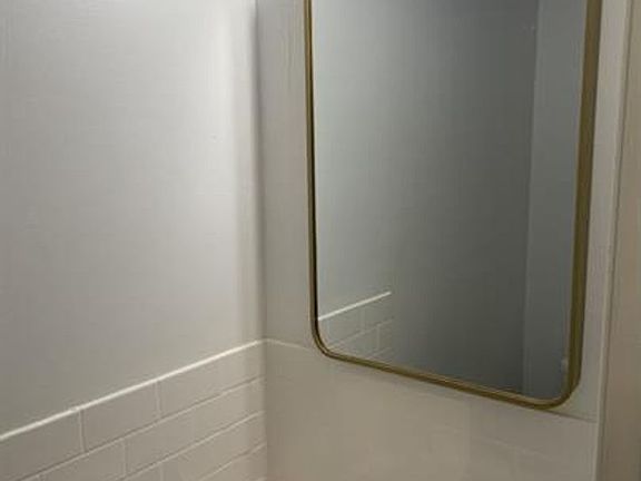 2nd image of 189 Park Ave APT 2