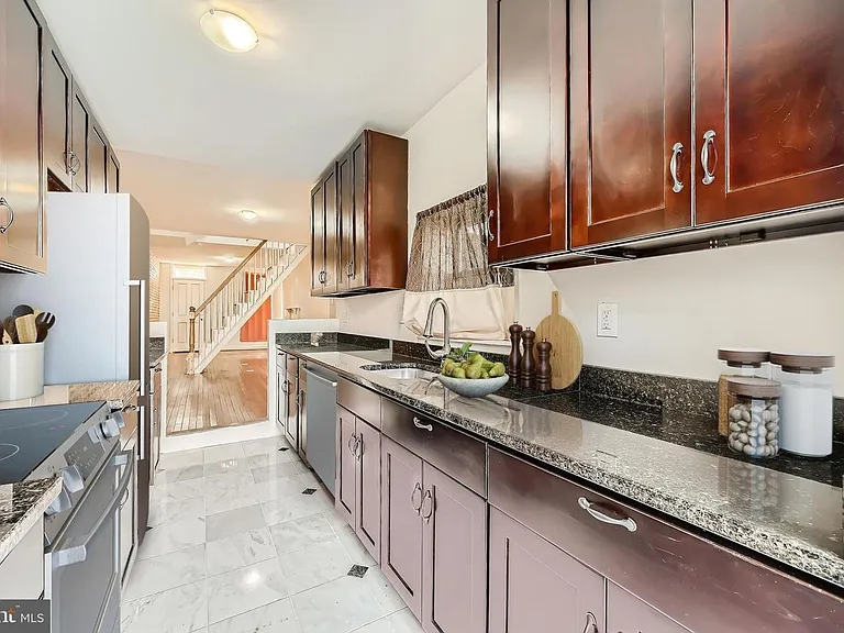 456 E Federal St — Photo 9
