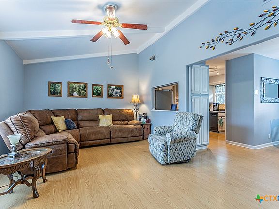 4th image of 3205 Oakdale Dr