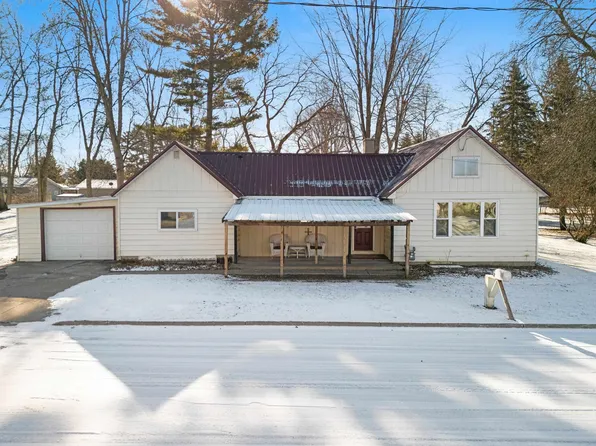 424 Quincy St, Oconto, WI 54153