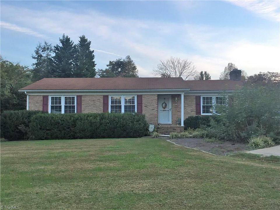 1st image of 4608 Plaza Dr