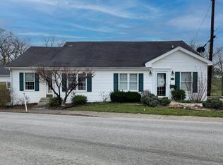 402 Foxspring Ave, Flemingsburg, KY 41041