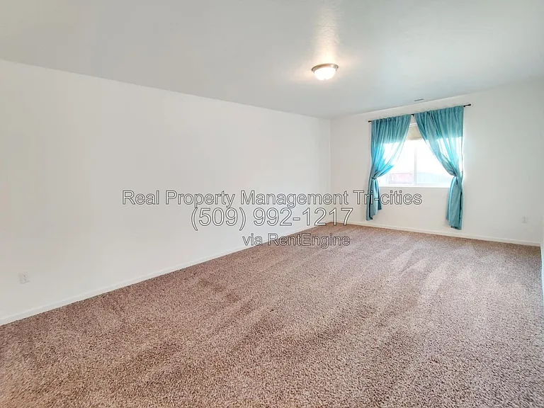 5825 Sidon Ln — Photo 7