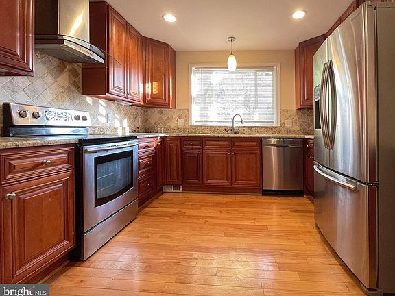 4th image of 8521 Meadowlark Ln