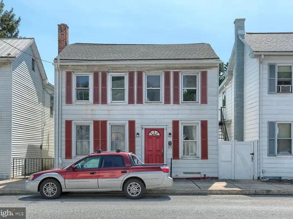 37 W Simpson St, Mechanicsburg, PA 17055
