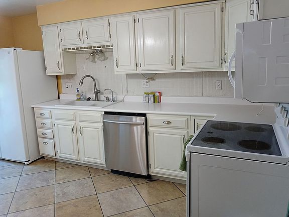 4th image of 640 Wayskin Dr