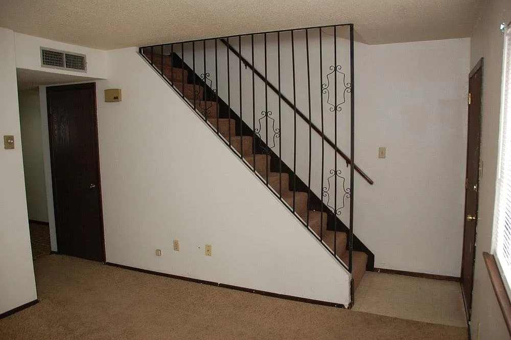 2 bed, 1.5 bath, 920 sqft, $950 — Photo 4