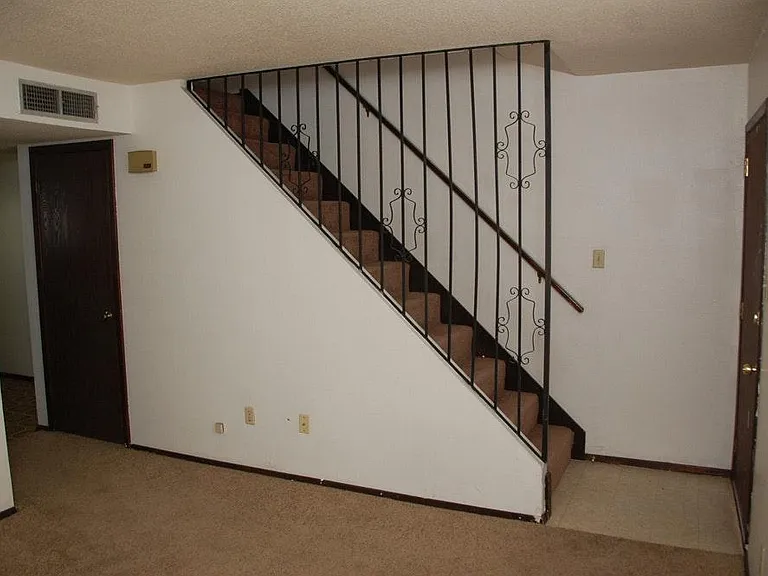 3123 Hillrise Dr #B — Photo 4