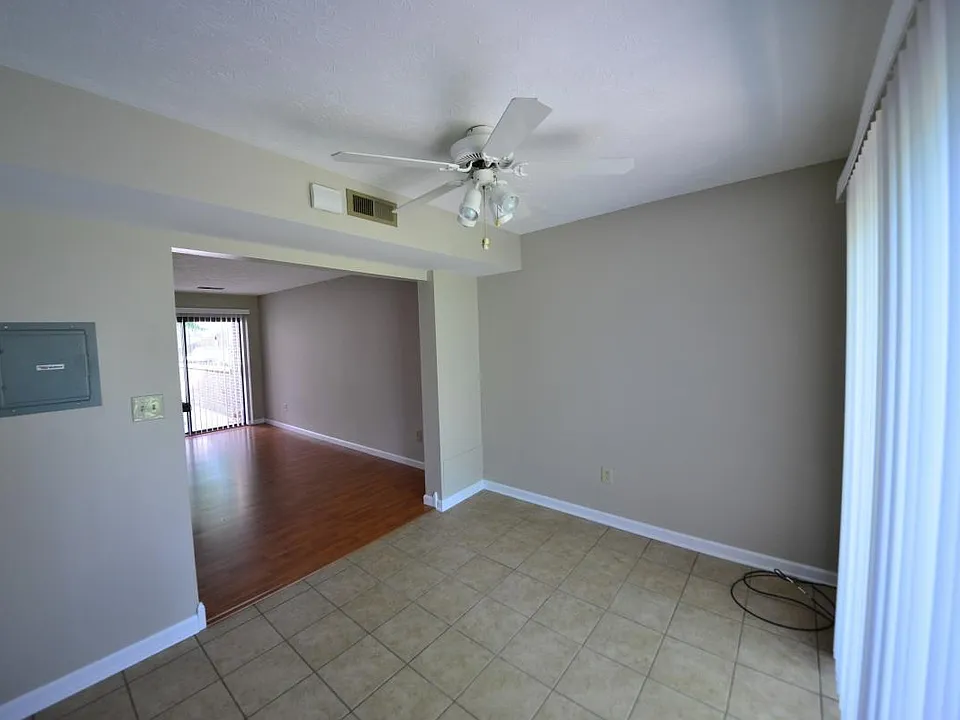 Dining area in the Kitchen
