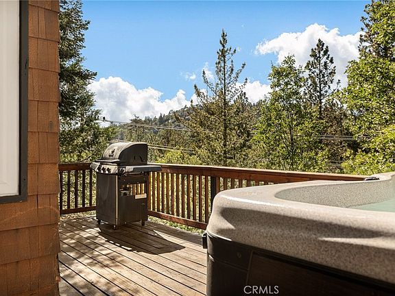 3rd image of 807 Grass Valley Rd