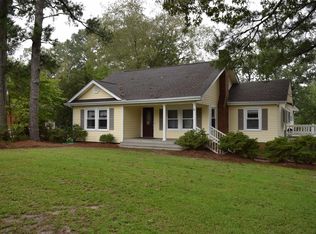 606 S McNeill St, Carthage, NC 28327