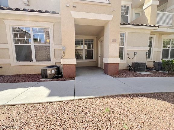 2nd image of 5855 Valley Dr Unit 1019