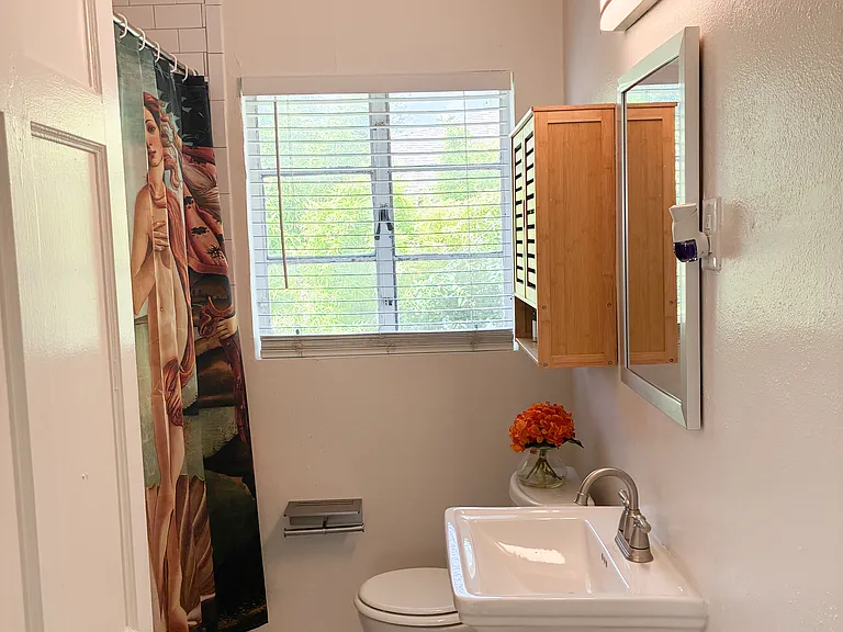 110 W Oakview Pl #2 — Photo 13