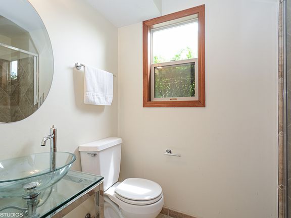 2nd image of 346 Diane Ln