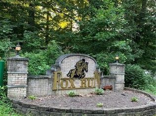 1308 E Fox Run Dr, Martinsville, IN 46151