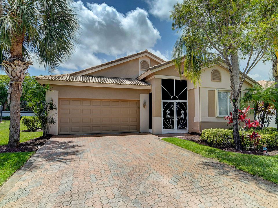 1st image of 8962 Agliana Cir