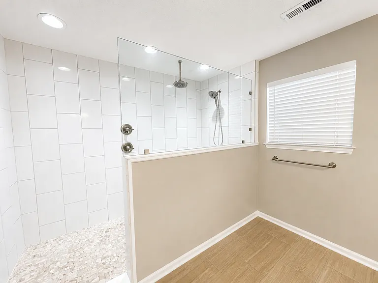 1411 Deer Spring Ct — Photo 16