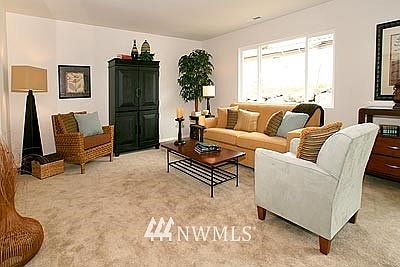 5th image of 2924 Mahogany Street NE #237