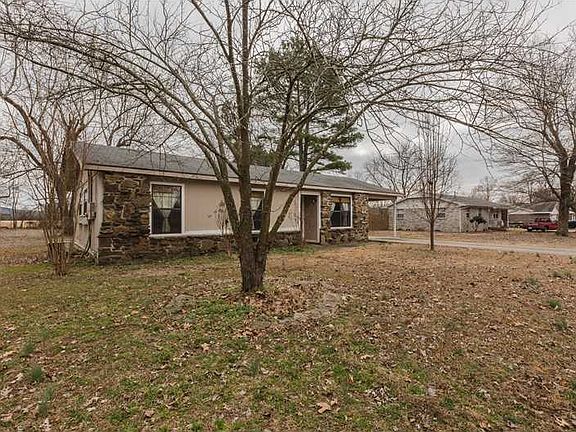 3rd image of 632 S Lake Sequoyah Dr
