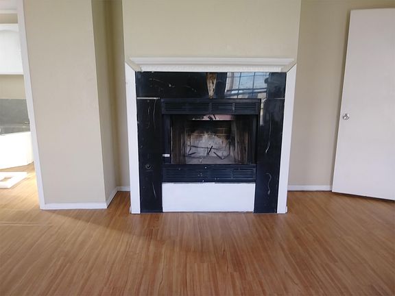 3rd image of 4210 SE 10th Ave