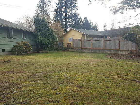 2nd image of 1737 Pioneer Way