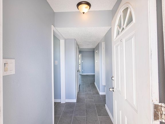 3rd image of 8751 Iglesia Cir