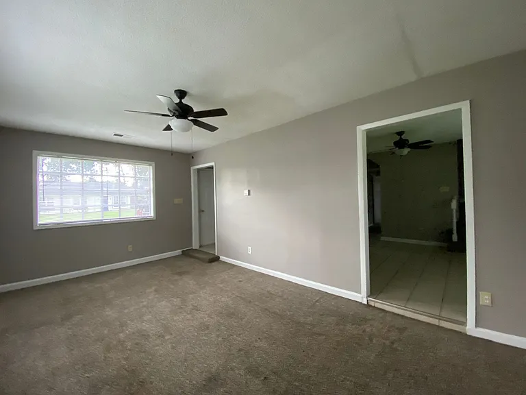 4125 Arrowhead Rd — Photo 3