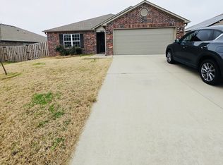 6804 SW Whitmarsh Rd, Bentonville, AR 72713