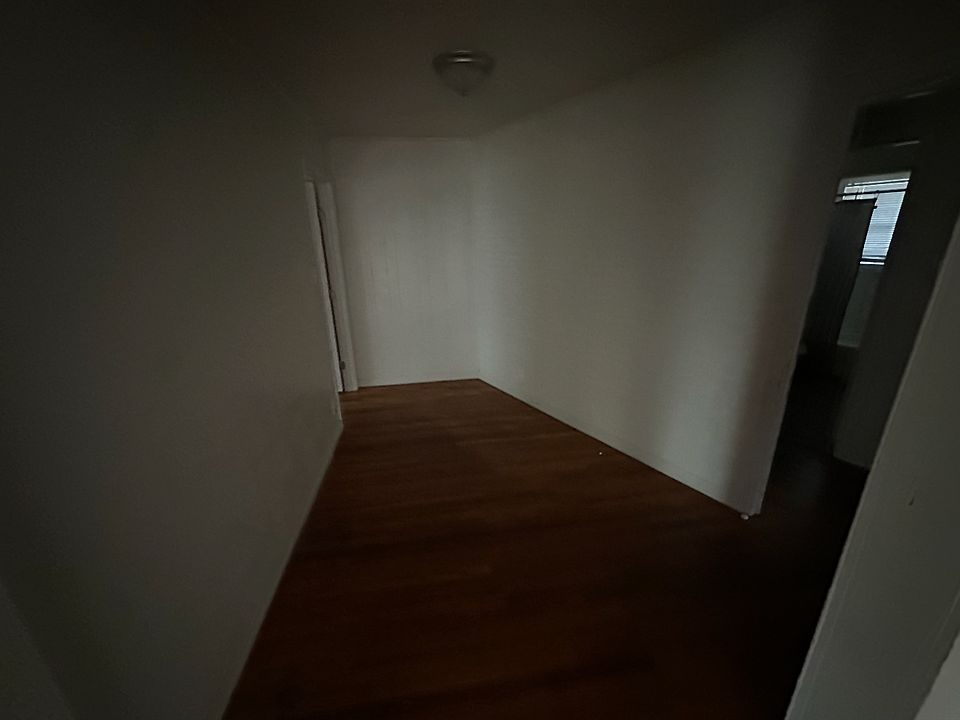 1st image of 1220 Howard St