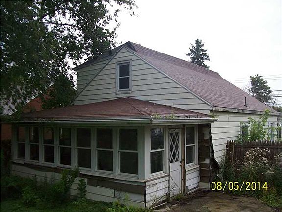 2nd image of 1259 E 28th St