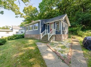 111 Bartlett Ave, Wilbraham, MA 01095