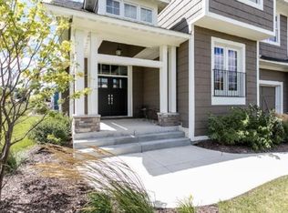 3017 Fairway Dr, Chaska, MN 55318