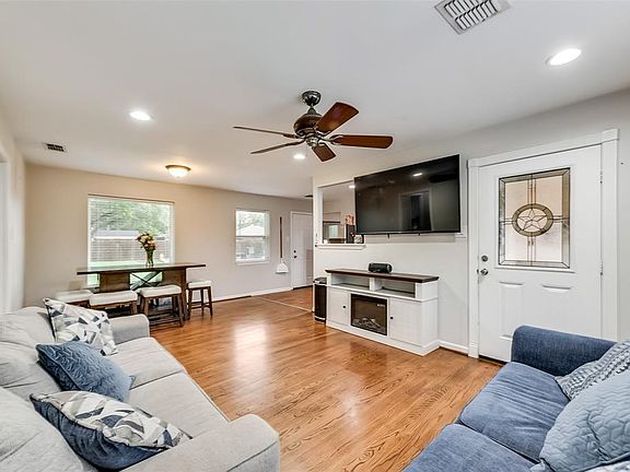 5th image of 2808 Holm Dr