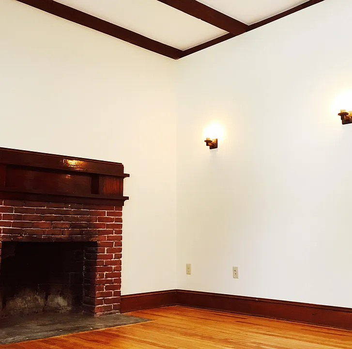 411 Colchester Ave