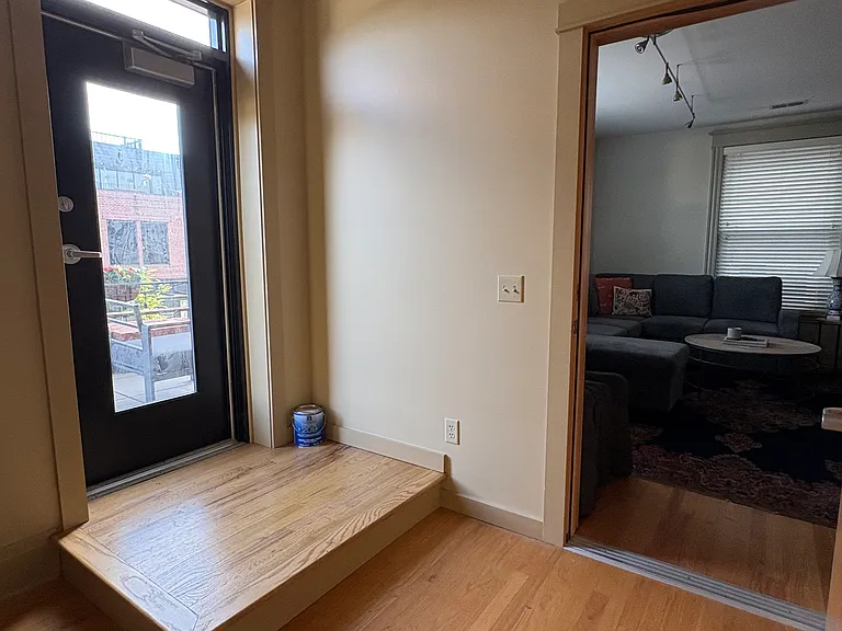 5019 Underwood Ave — Photo 16
