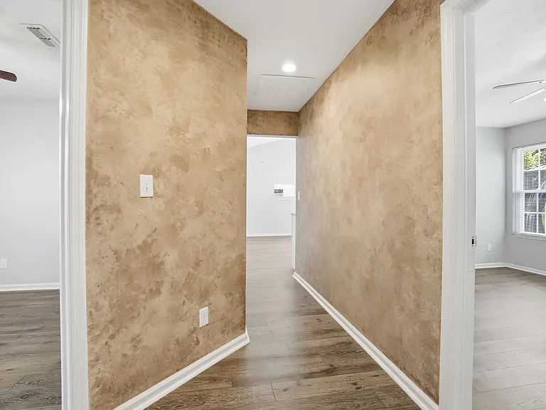 9083 Marquis Dr — Photo 18