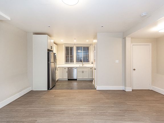 3rd image of 1795 Ofarrell St APT 301