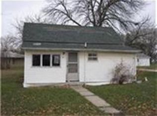 202 E North St, Flanagan, IL 61740