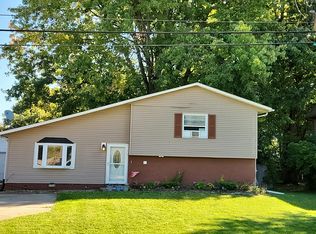 1714 Abbe Rd S, Elyria, OH 44035