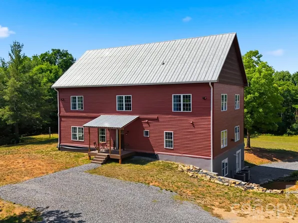 238 Millennium Dr, Taylorsville, NC 28681