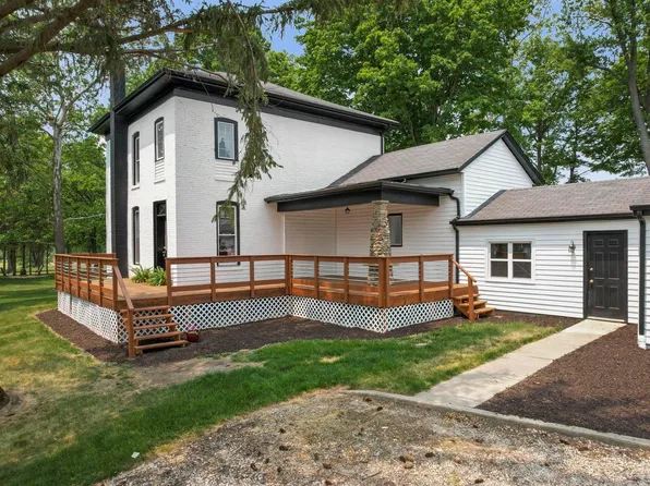 12723 Taylor Rd, Churubusco, IN 46723