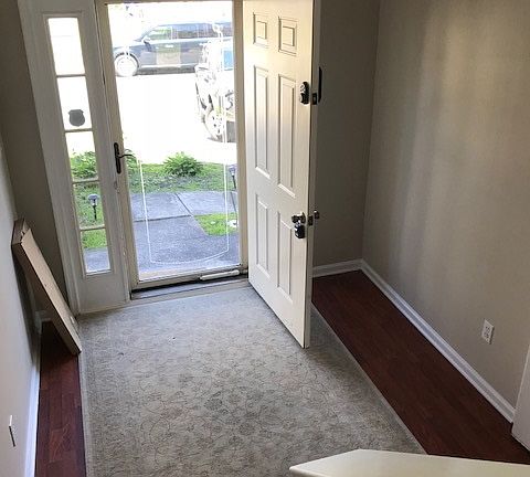 3rd image of 34 Carrick Ln #1