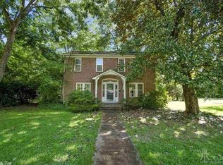 1725 Bruce St, Conway, AR 72034