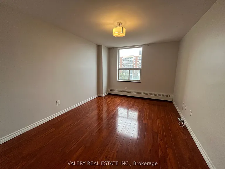 31 Four Winds Dr #708 — Photo 11