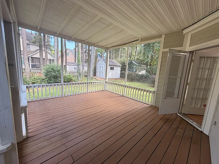 8812 Maplestead Dr — Photo 11