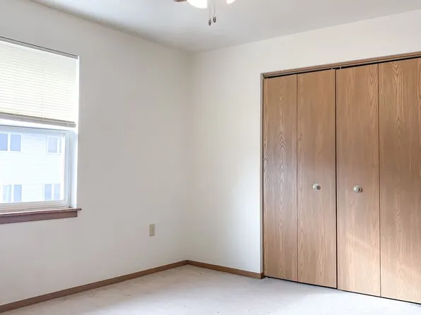 Coventry4908, 4908 Coventry Ct APT 8, Eau Claire, WI 54701