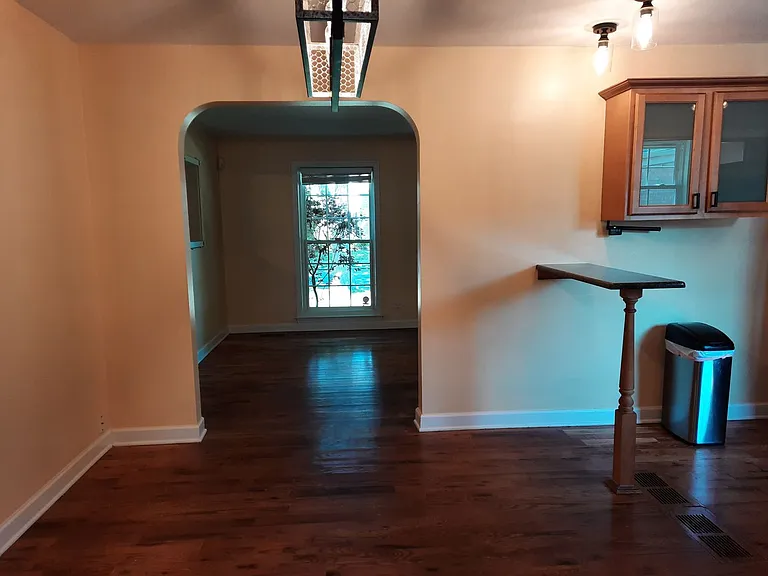 1720 Leland Ave — Photo 14
