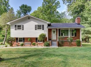 1509 E Downing St, Hendersonville, NC 28792